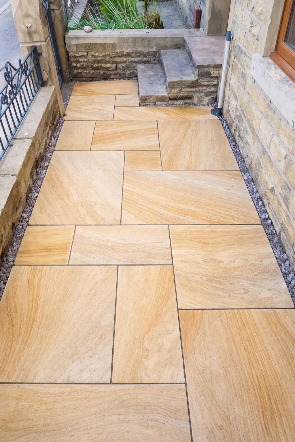 Teak Wood​​ sandstone